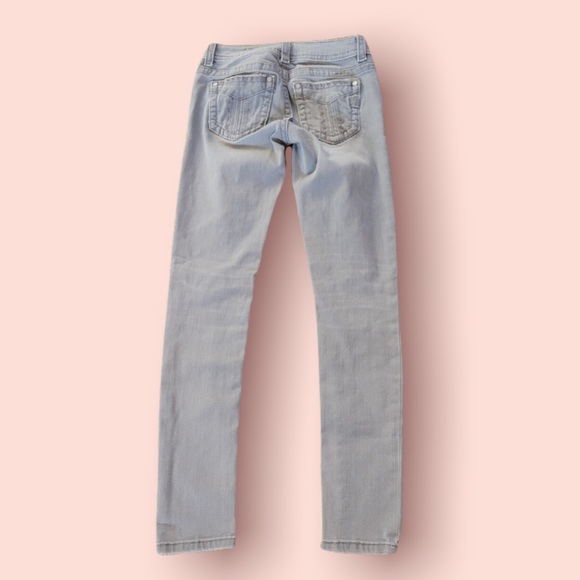 Miss Me Signature Skinny Size 24 Light Gray Wash - Picture 2 of 3